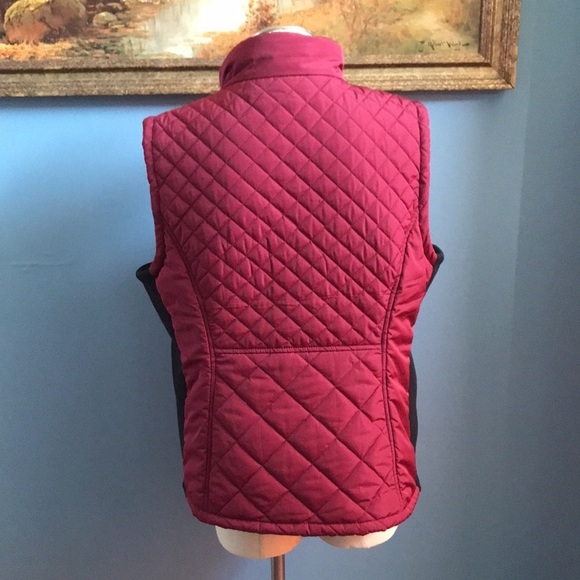 Andrew Marc burgundy and black quilted puffer zip up vest - Picture 4 of 9